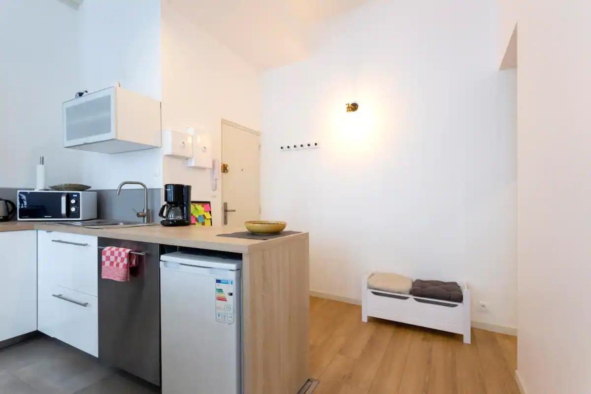 Magnifique 2 Pieces - Plein Centre - Tram 1 Min Apartment Montpellier Ngoại thất bức ảnh